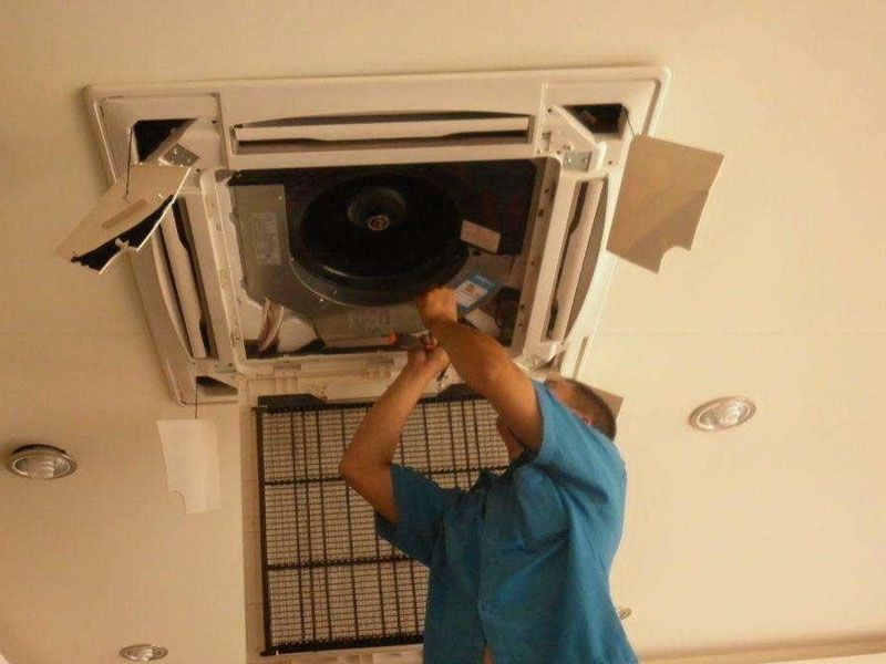 天花机空调清洗回收保养